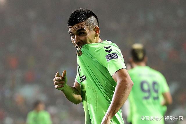 包含阿尔希拉尔主场迎战阿尔艾因，锋线火力引爆看点的词条