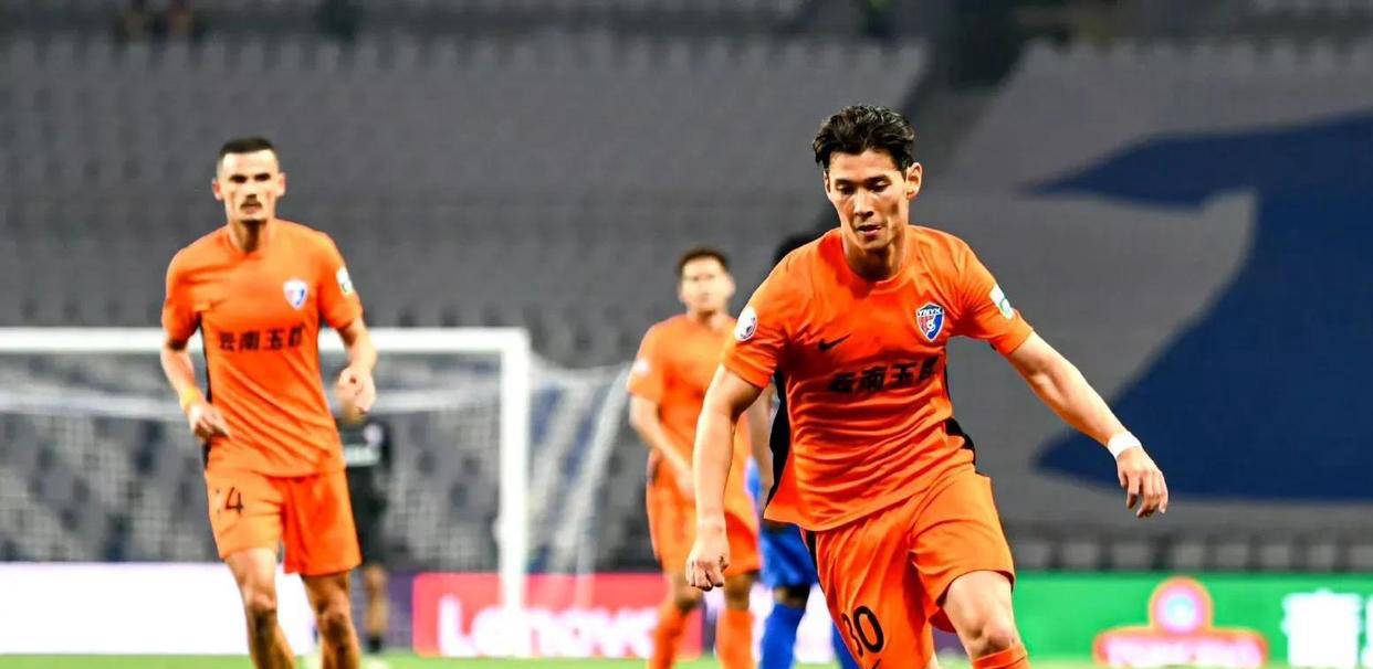 关于疯狂角逐：国安挑战恒大，战况如何？的信息