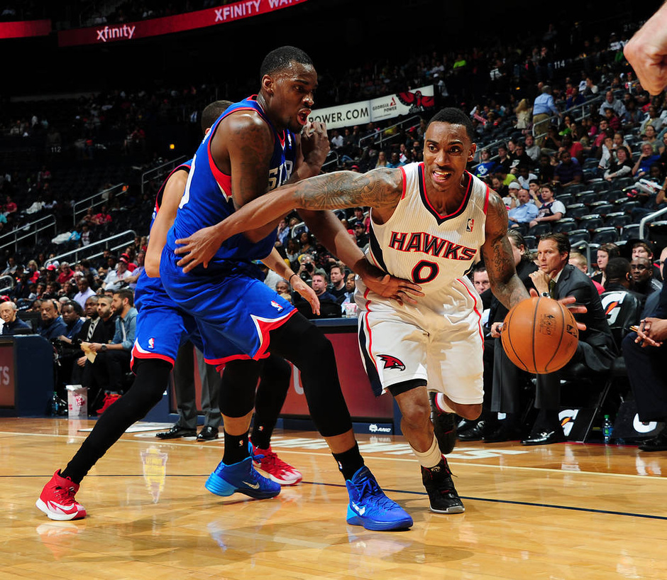 老鹰队员集体崛起,活塞防守难以突破的简单介绍 老鹰队员集体崛起,活塞防守难以突破的简单介绍