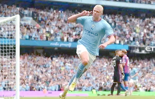 米兰体育网页版入口-曼城惊险胜出，半决赛对手等待中