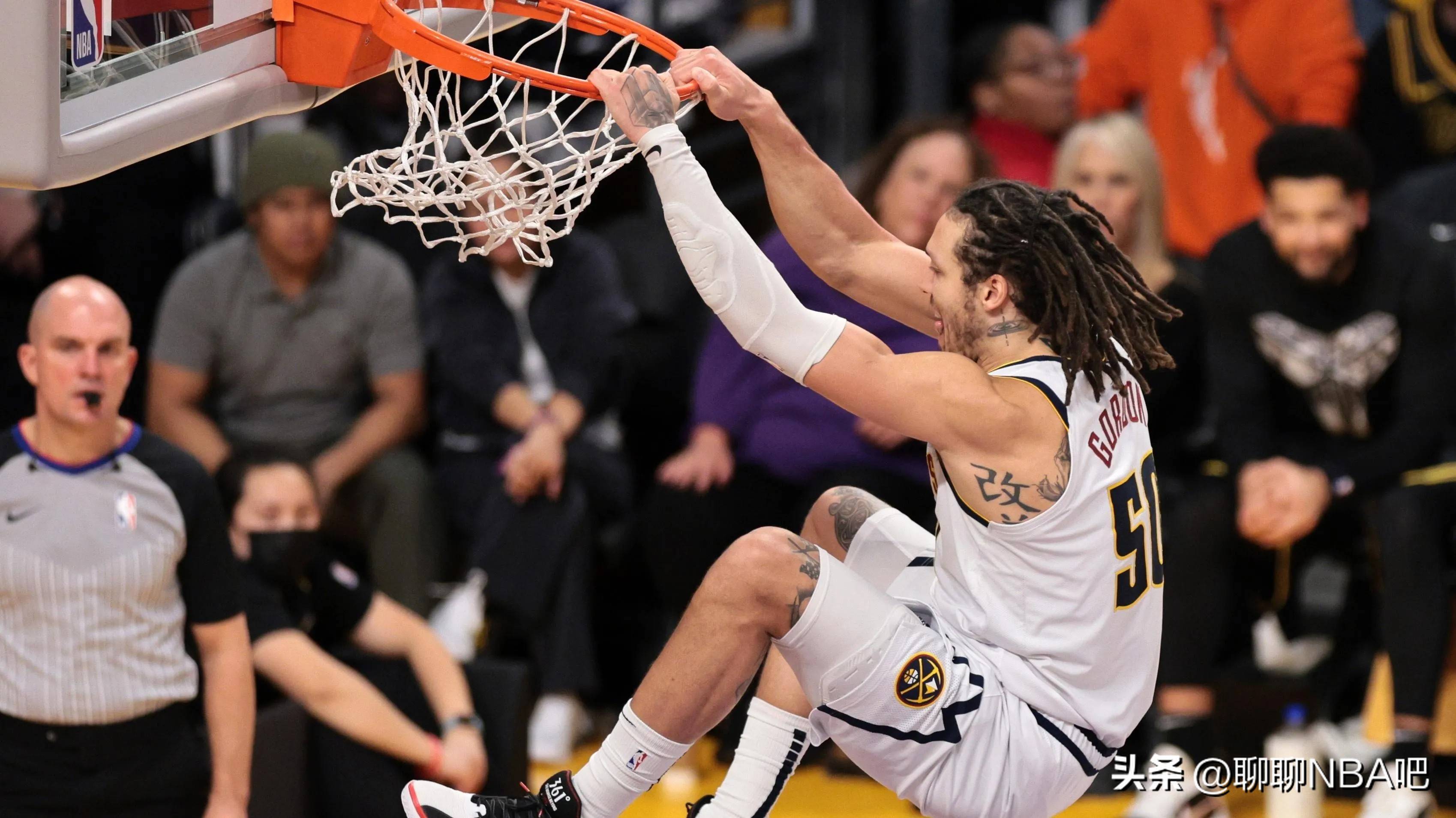 爵士击败开拓者，豪取三连胜