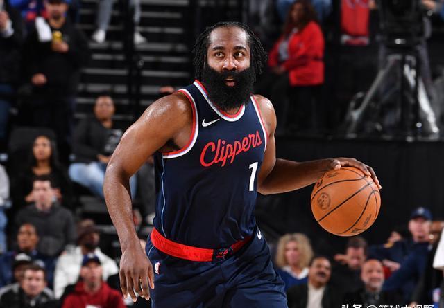 包含快船遭遇灰熊逆转失去领先的词条