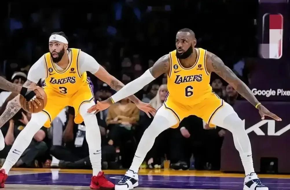 勇士主场惊险击败湖人，继续领跑西部